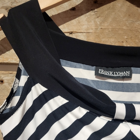 Frank Lyman Design Black and White Striped Women's Top - Picture 3 of 5